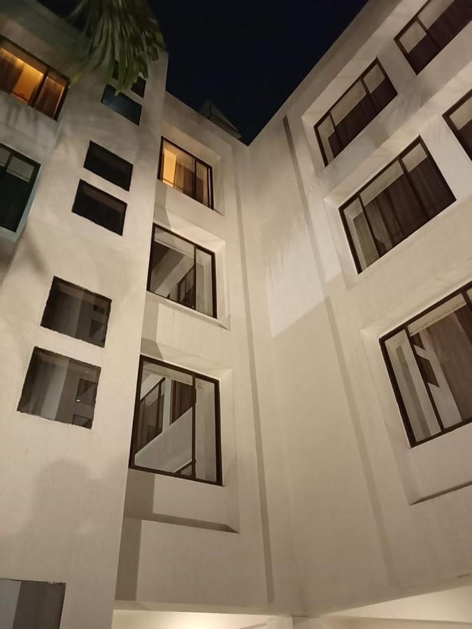 Treebo Trend Hotel Basera Púna Kültér fotó