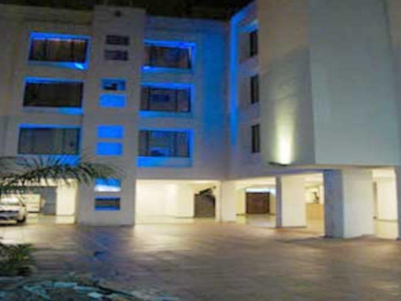 Treebo Trend Hotel Basera Púna Kültér fotó